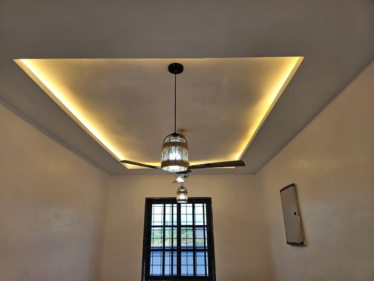 Rikknox Mpeasem interior room 16